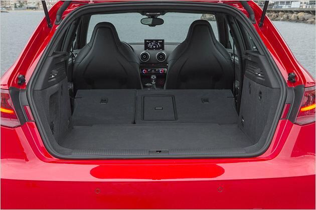 Bis unters Dach beladen passen maximal 1.220 Liter Gepäck in den A3 Sportback
