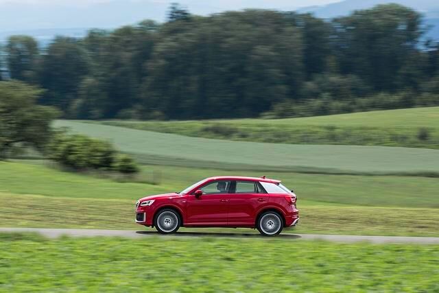 Auch Audi kann also auf knapp 4,20 Länge nicht zaubern, der Q2 ist ein kleines Auto