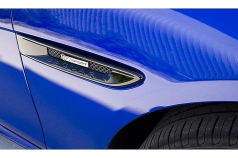 Jaguar XE 25t AWD (MJ 2018)