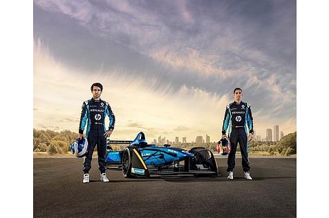 Formel E Saison 2017 - die Renault-Fahrer Sebastien Buemi (rechts) und Nicolas Prost (links)