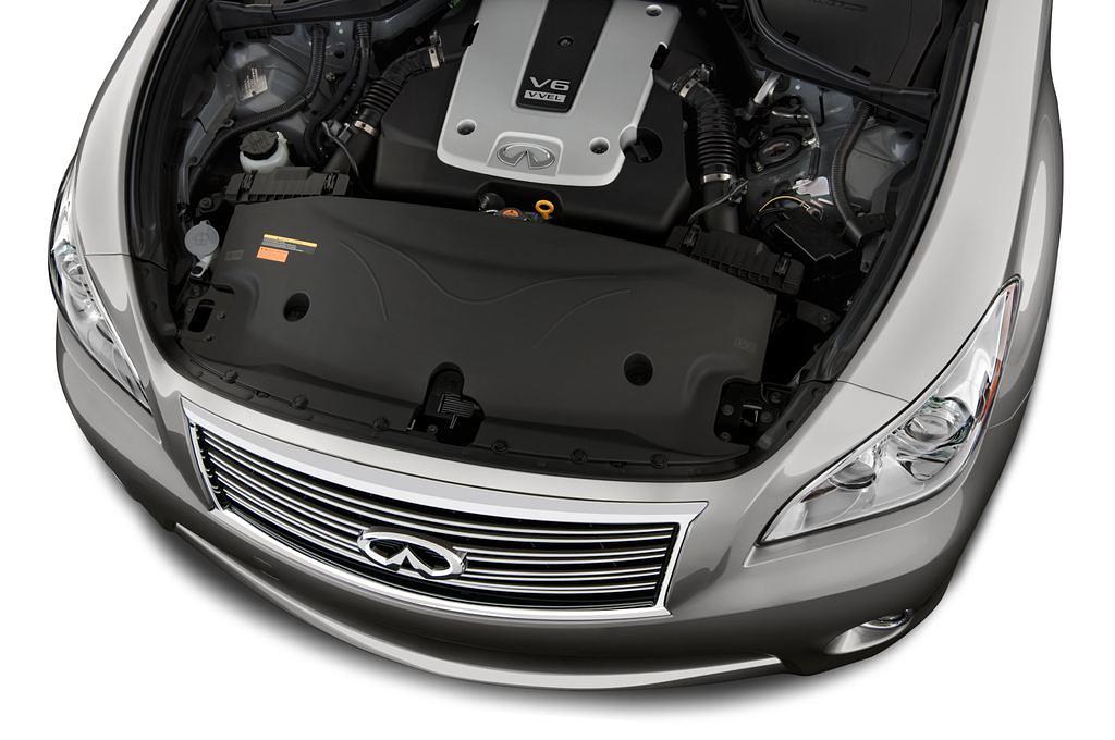 Infiniti Q70 (Baujahr 2014) 3.7 V6 7AT 4 Türen Motor