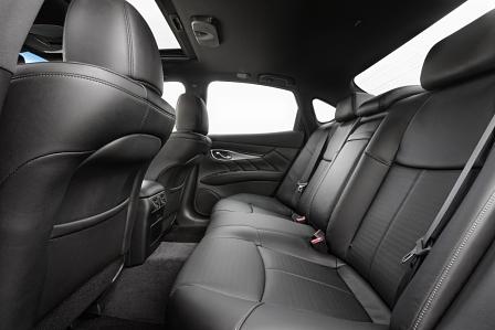 Infiniti M