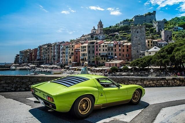 In seiner stärksten Ausbaustufe, dem Jota, leistete der V12 des Lamborghini Miura 440 PS