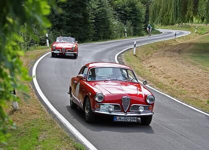 Alfa Romeo: Tradition und Neustart - Wenn die Herzen der Alfisti bluten