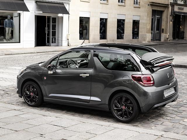 Das DS3 Cabrio als Performance Line