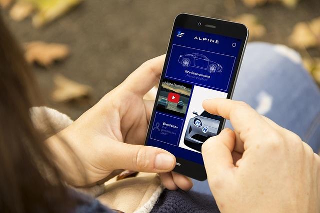 Interessenten können sich auf alpinecars.com eine App runterladen, mit der man sich die Première Edition reservieren kann