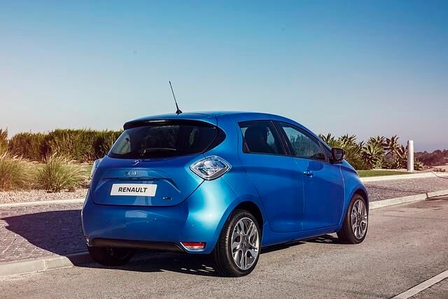 Im Realbetrieb dürfte der neue Renault Zoe ein Reichweitenfenster von rund 300 Kilometern bieten