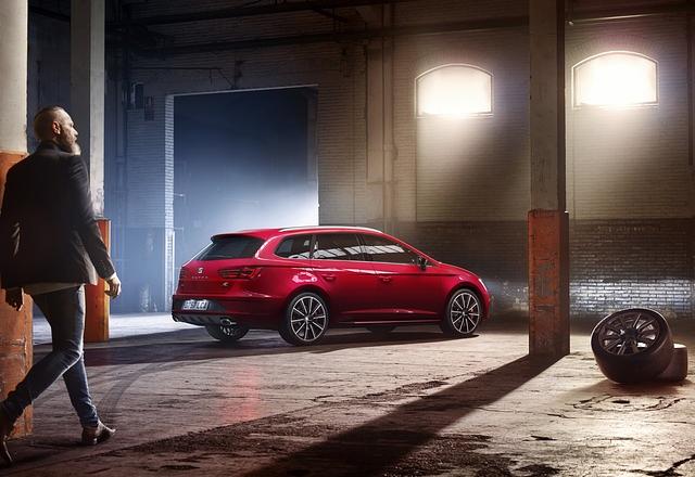 Im Leon Cupra ST kombiniert Seat den 300-PS-Motor mit Allradantrieb und Doppelkupplungsgetriebe