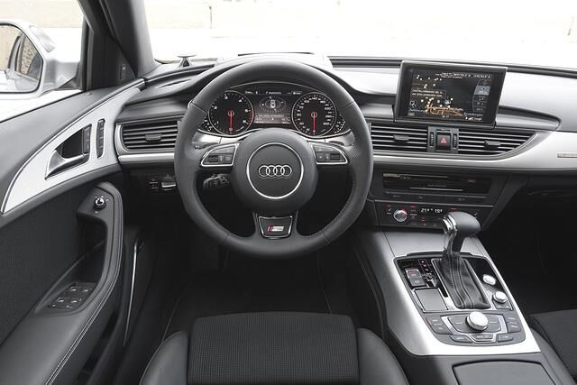 In der Ausstattung S-Line hat Audi den A6 sportlich aufgepeppt