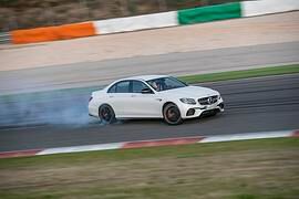 Mercedes AMG E 63 S - E wie extrem (Kurzfassung)