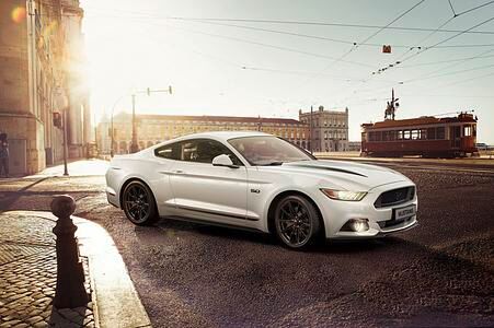 Ford Mustang Black Shadow Edition - Außen bunt, innen schwarz
