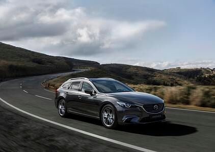 Mazda6 zum Modelljahr 2017 überarbeitet - Mehr Technik, ein wenig bunt