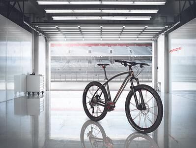 Neue Porsche-Fahrräder - Performance auf zwei Rädern