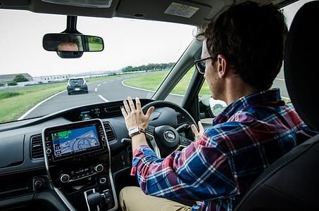 Nissan Qashqai-Entwicklung - Auto-Pilot für den Landstraßenstau Nissan Qashqai-Entwicklung - Auto-Pilot für den Landstraßenstau