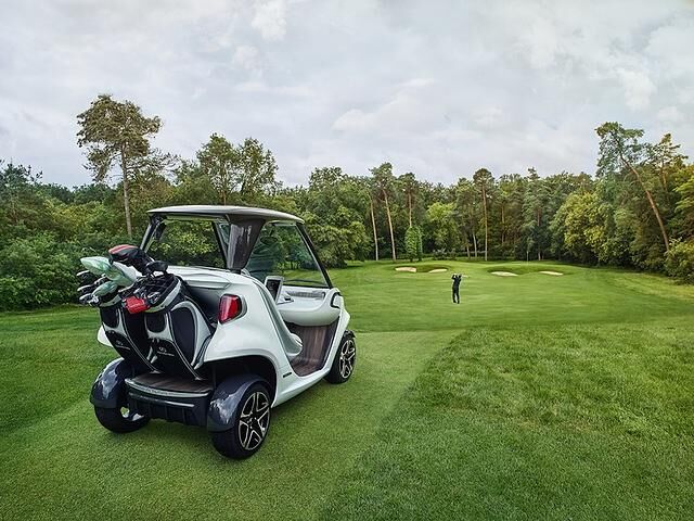 Mercedes hatte vor drei Jahren die Idee, Golf- und Autofans in aller Welt zu fragen, wie denn ihr ideales Golf-Cart der Zukunft aussehen müsste