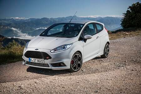 Ford Fiesta ST200 - Extra-Power im Tarn-Look (Kurzfassung)