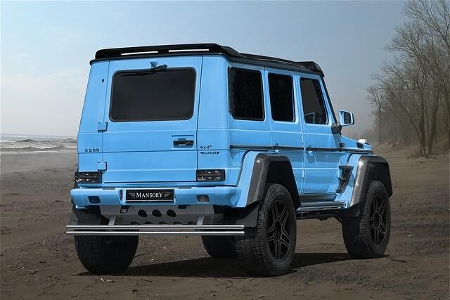Vor allem mit Anbauteilen aus Carbon wertet Mansory den Mercedes G 500 4x4² auf
