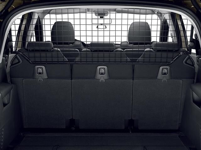 Der Peugeot 5008 ist vielseitig: Die drei Einzelsitze der mittleren Sitzbank lassen sich in Längsrichtung verschieben oder einzeln umklappen