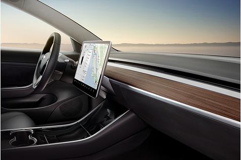 Das Cockpit ist sehr reduziert