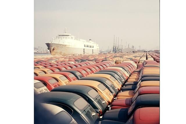 Seat 600 bereit zum Verschiffen (1957)
