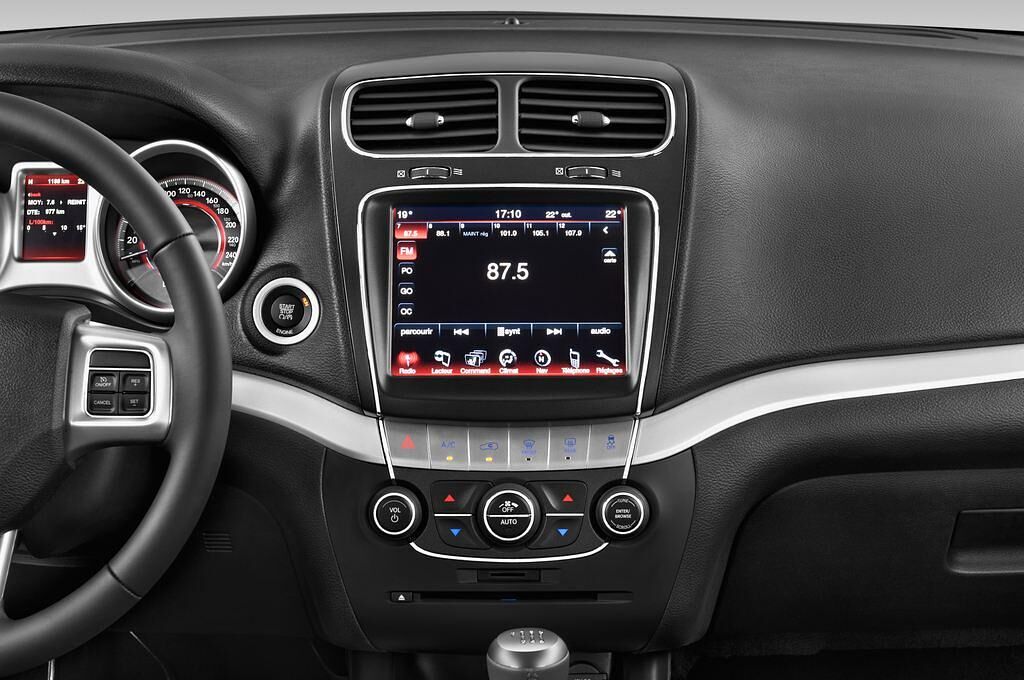 FIAT Freemont (Baujahr 2014) Lounge 5 Türen Mittelkonsole