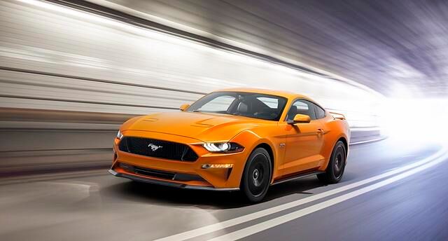 In den USA ist der geliftete Ford Mustang bereits erhältlich. Nach Europa dürfte er Anfang 2018 kommen 