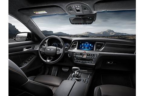 Das Cockpit des Genesis G 80 3.3 T Sport AWD