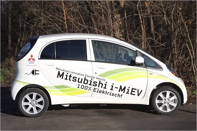 Das Auto hat einen 67 PS starken Elektromotor und Lithium-Ionen-Akkus