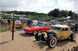 Classic Days Schloss Dyck 2017 - Da wird sogar Petrus zum Autofan
