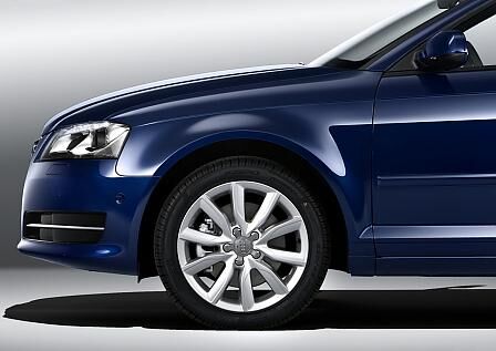 Audi A3 1.2 TFSI 77 kW/105 PS 6-Gang
Rabatt: 14,80% (Autohaus24 15,40%, Carneoo 14,50%, MeinAuto 14,50%)