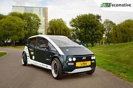 Biologisch abbaubares E-Auto - Konzept für den Kompost