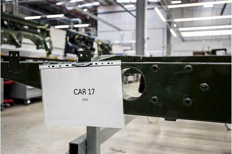 Der \"Car Number 17\" wird ebenfalls aufgebaut