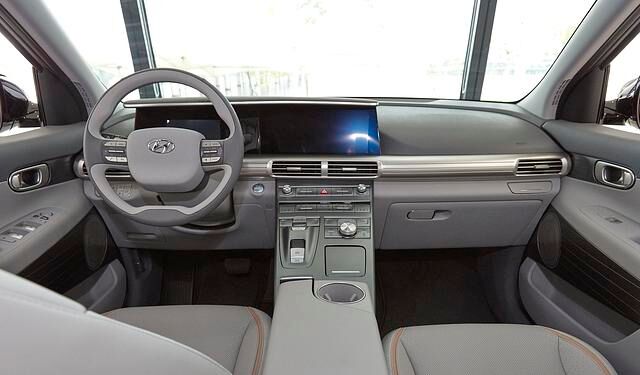 Der Innenraum des neuen Brennstoffzellenautos von Hyundai präsentiert sich recht konventionell