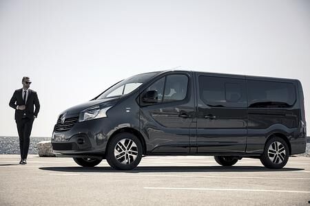 Renault Trafic Spaceclass - Rollender Konferenzsaal mit Bett