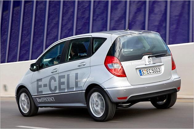 Von außen unterscheidet sich die Elektro-A-Klasse praktisch nicht vom Modell mit herkömmlichem Antrieb
