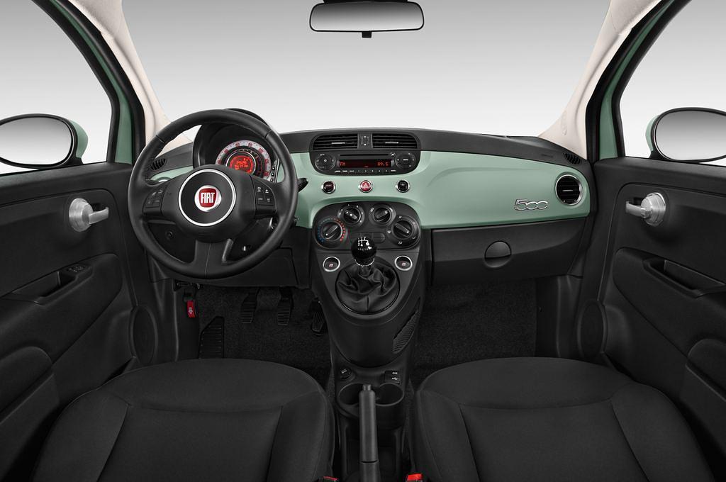 FIAT 500 (Baujahr 2014) Pop 3 Türen Cockpit und Innenraum