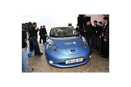 Portugals Premier fährt als erster Staatschef Elektroauto