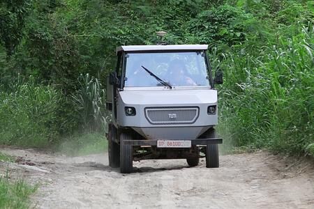 TU München aCar - Härtetest in Ghana