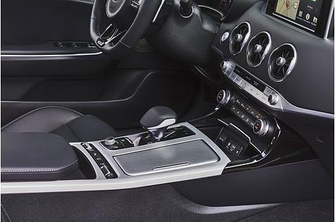 Kia Stinger GT4 AWD - innen weniger innovativ als andere