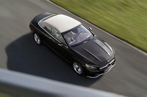 Mercedes S-Klasse Cabrio 2018 - das Dach öffnet und schließt auch während der Fahrt