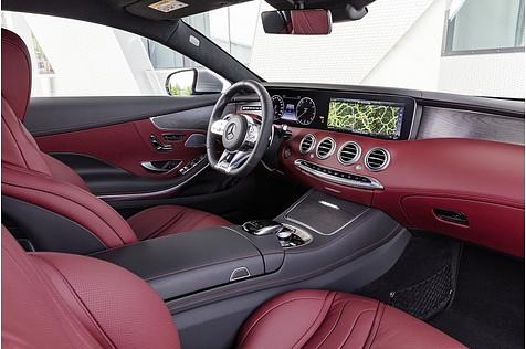 Mercedes S-Klasse Coupé 2018 - der Innenraum in rotem Leder