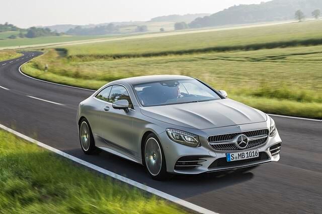 Ebenfalls überarbeitet wurde das S-Klasse Coupé
