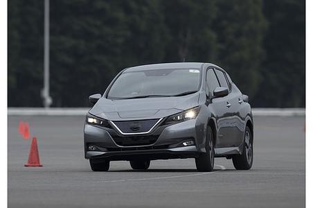 Nissan Leaf II - Massenbewegung