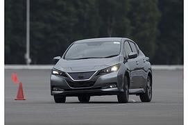 Nissan Leaf II - Massenbewegung