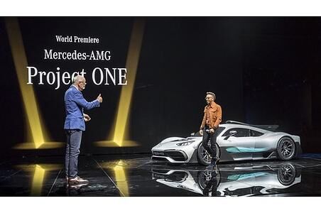 PS-Protze auf der IAA - Dicke Backen