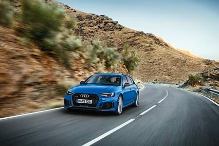 Audi RS 4 Avant  - Der Schnell-Transporter 