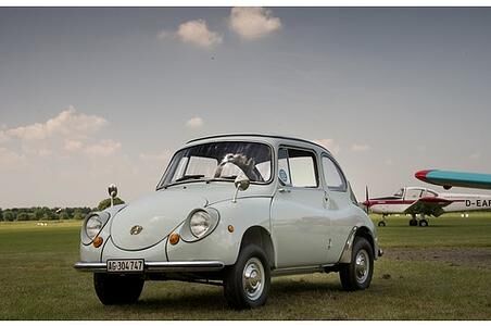 Subaru 360 - Knutschen in der Kugel