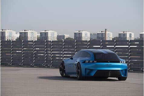 Peugeot Instinct Concept - auch von hinten sehenswert