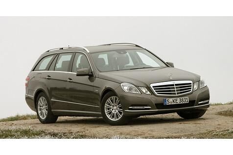 Die Mercedes E-Klasse (hier ein T-Modell von 2011) der Modellreihe W212 reiht sich auf den hinteren Plätzen ein