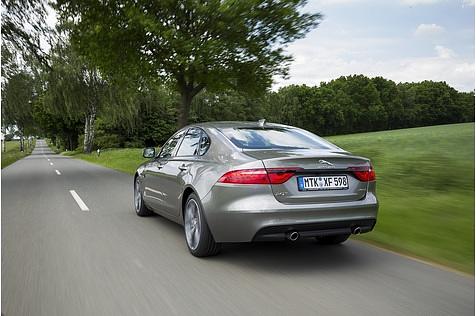 Der neue 25d-Diesel hat 177 kW / 240 PS